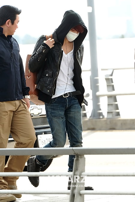 김재중, 16일 오전 상하이 팬미팅차 인천국제공항을 통해 출국