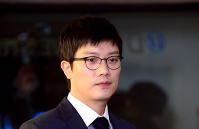 ‘글로벌로 간다’…박희순, 솔트 엔터테인먼트와 전속 계약
