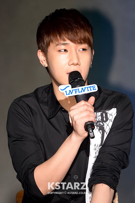 그룹 인피니트 21일 서울 여의도 IFC몰 M pub에서 인피니트의 새 앨범 발매기념 기자간담회 참석