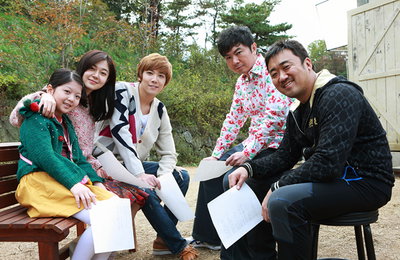 <뜨거운 안녕> 보이그룹부터 연기파 배우들까지! 개성만점 배우진 공개