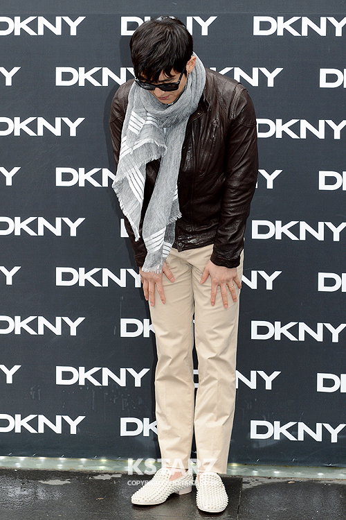 배우 고수, 2일 오후 서울 강남구 청담동 DKNY 청담점에서 열린 DKNY 2013 S/S 콜렉션에 참석