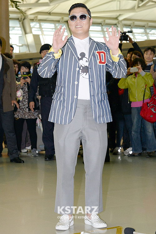 싸이, 25일 오전 신곡 ‘젠틀맨’의 본격적인 미국 현지 프로모션을 위해 인천국제공항을 통해 출국