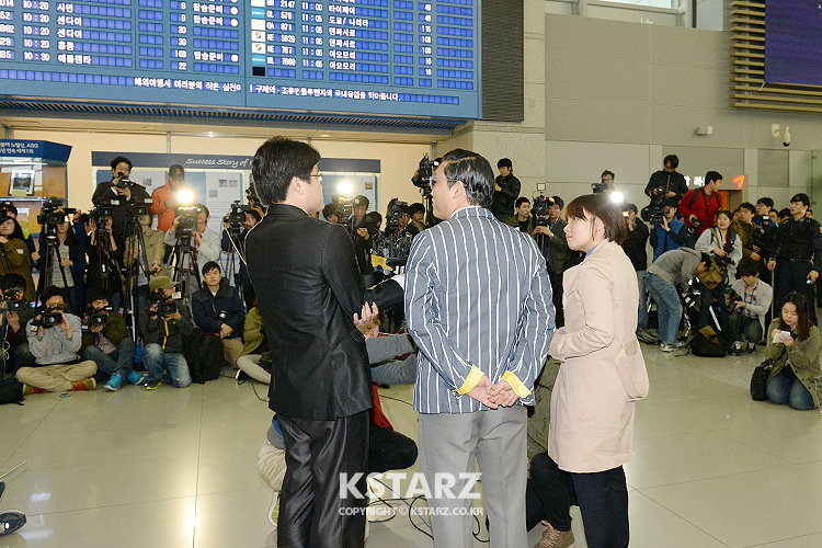 싸이, 25일 오전 신곡 ‘젠틀맨’의 본격적인 미국 현지 프로모션을 위해 인천국제공항을 통해 출국