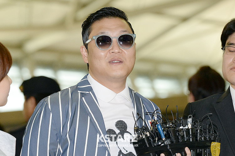 싸이, 25일 오전 신곡 ‘젠틀맨’의 본격적인 미국 현지 프로모션을 위해 인천국제공항을 통해 출국