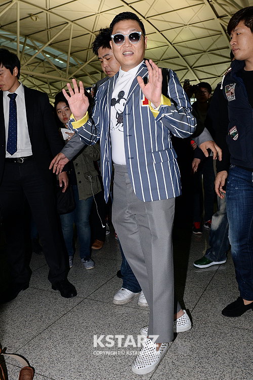 싸이, 25일 오전 신곡 ‘젠틀맨’의 본격적인 미국 현지 프로모션을 위해 인천국제공항을 통해 출국