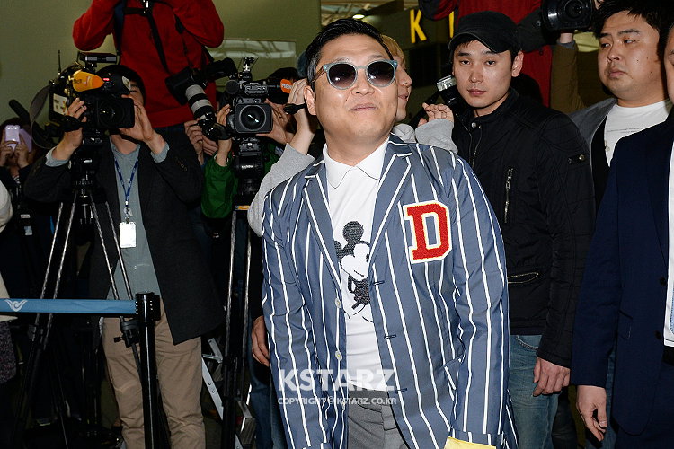 싸이, 25일 오전 신곡 ‘젠틀맨’의 본격적인 미국 현지 프로모션을 위해 인천국제공항을 통해 출국