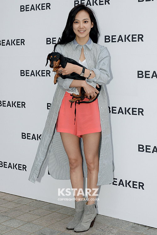 윤승아, 3일 오후 서울 강남구 청담동에서 열린 비이커 프래그십 오픈 행사 참석 
