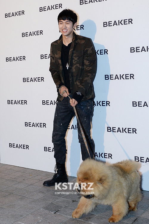 임슬옹, 3일 오후 서울 강남구 청담동에서 열린 비이커 프래그십 오픈 행사 참석 