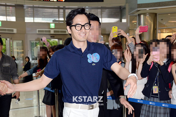 배우 이진욱, 15일 오후 영등포 타임스퀘어에서 '라코스테 80주년 기념 로드쇼(LACOSTE 80th Anniversary Road Show)' 오프닝 세레모니 행사 참석