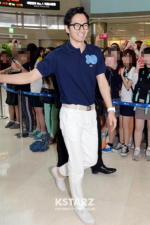 배우 이진욱, 15일 오후 영등포 타임스퀘어에서 '라코스테 80주년 기념 로드쇼(LACOSTE 80th Anniversary Road Show)' 오프닝 세레모니 행사 참석