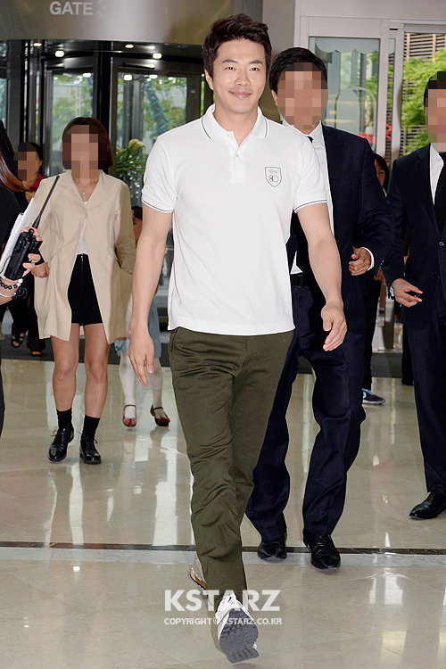 배우 권상우, 15일 오후 영등포 타임스퀘어에서 '라코스테 80주년 기념 로드쇼(LACOSTE 80th Anniversary Road Show)' 오프닝 세레모니 행사 참석