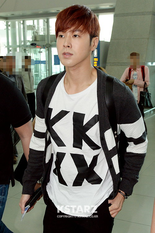 동방신기, 17일 오후 말레이시아 콘서트차 인천국제공항을 통해 출국