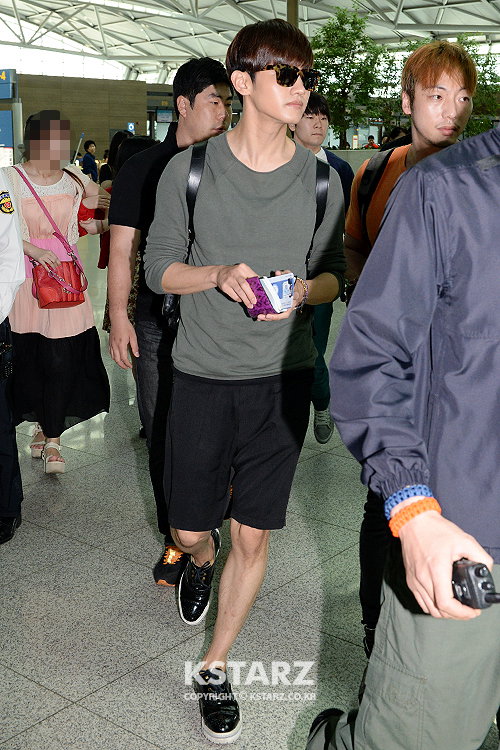 동방신기, 17일 오후 말레이시아 콘서트차 인천국제공항을 통해 출국