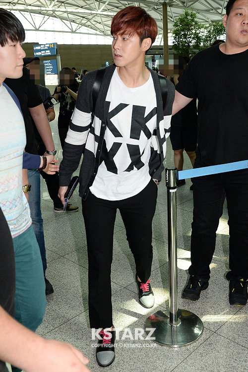 동방신기, 17일 오후 말레이시아 콘서트차 인천국제공항을 통해 출국