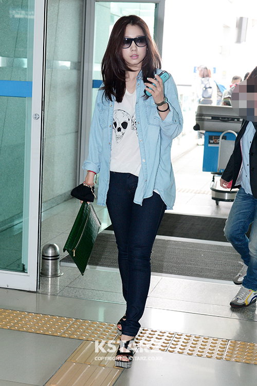 박신혜, 17일 오전 상하이 팬미팅차 인천국제공항을 통해 출국