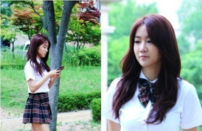 소유, 교복 입어도 드러나는 콜라병 몸매