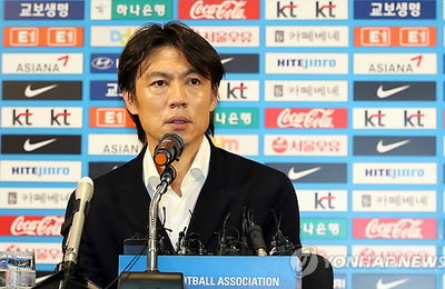 '월드컵 성적부진 책임' 홍명보-허정무 동반사퇴