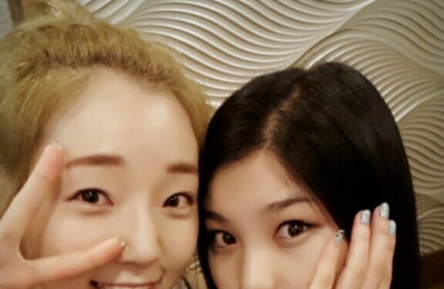 예아 ‘이겨’, 자체발광 여신 미모 멤버 챠이와 셀카 공개