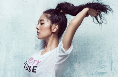 클라라, 완벽 S라인 과시한 화보 공개