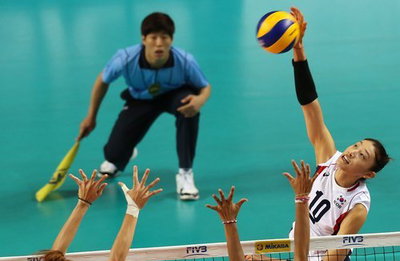 독일 감독 "김연경은 배구계의 메시"