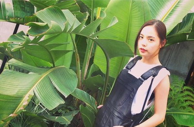 민효린, 푸른 녹음을 배경으로 '청량한 미모'