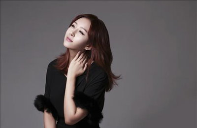 갑상선암 이겨낸 한영, 초신성 소속사와 전속계약
