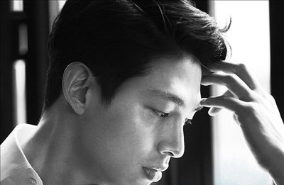 'UN' 출신 최정원, 7년만에 가수 컴백