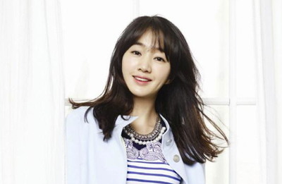 수애, 후진하던 차에 부딪혀…"검사결과 이상 무"