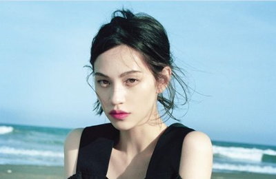 미즈하라 키코, 고혹적 포즈 화보 공개…"매혹적인 눈빛"