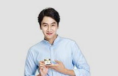 이광수, 화장품브랜드 클레어스코리아 모델 발탁