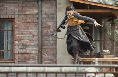 '암살', '태극기 휘날리며' 제치고 역대 흥행 9위