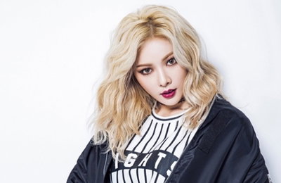 현아, 캐주얼도 섹시하게 소화 '잘나가서 그래'
