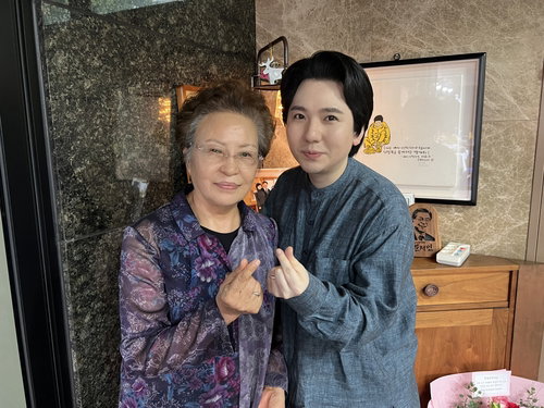 팝페라 황제 임형주, '인생 멘토' 노무현 80주년 추모곡 열창…변치 않는 진심