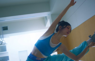 ICHILLIN'in ilk ünitesi ICHILLIN' J, 'Muz' MV teaser'ını yayınladı… 3 kişilik 3 renkli gençlik enerjisi