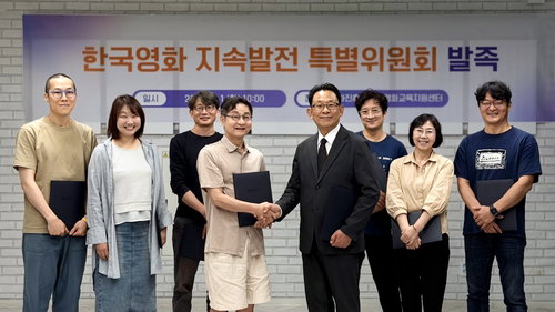 위기의 한국 영화, 영진위 '비장의 무기' 꺼냈다! 재도약 시동