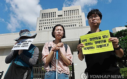 환호! K-영화관, 모두의 스크린으로 거듭나다