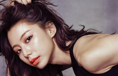 '배용준의 그녀' 박수진, 가을빛 여신… 섹시+시크