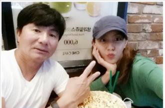 유이, SBS '아빠를 부탁해' 내레이션 맡아
