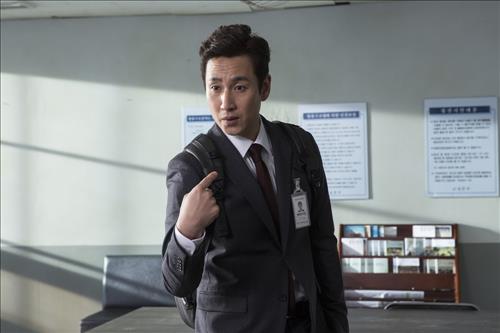이선균