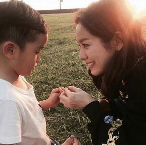 [사진]해피바스 SNS 캡처, 한지민