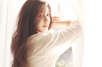 '봄날의 예비신부' 김하늘, 내년 3월 결혼....