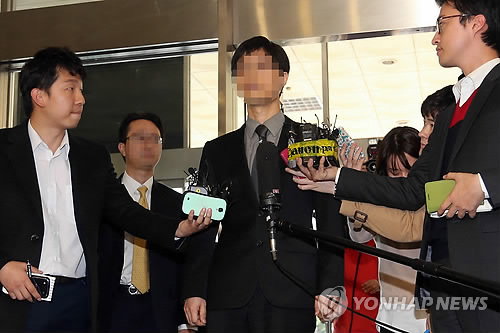 [사진]연합뉴스 자료사진, 송파구 S병원 강모 서울 송파경찰서에 출석하는 모습