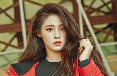 걸그룹 AOA 설현, 보정  필요 없는 미모 '눈길'