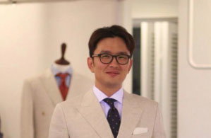개그맨 윤형빈, NGO '프렌딩'에 2천만원 기부
