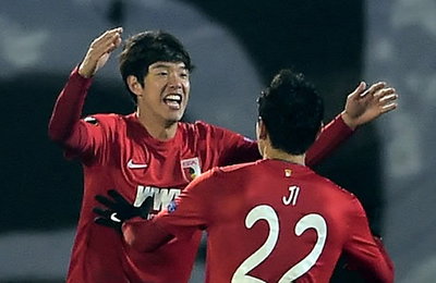 '홍정호 리그 데뷔골' 아우크스부르크, 샬케에 2-1 승리