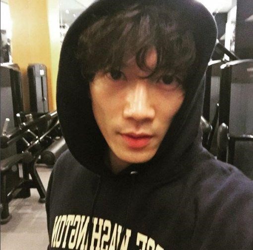 [사진]지성 인스타그램 캡처