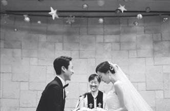 정우-김유미 교회서 소박한 결혼식…웨딩사진 공개