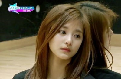 JYP "대만 잡지사가 쯔위 계약권 인수? 고려할 일도 아니다"