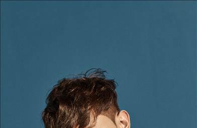 '차트 이터' 크러쉬, 태연 손잡고 음원차트 1위 석권