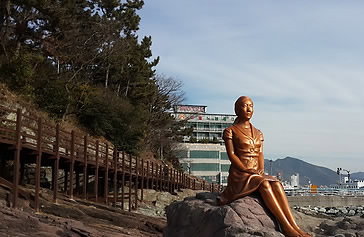 반야월 '삼천포 아가씨' 노래비 저작권 소송 휘말려